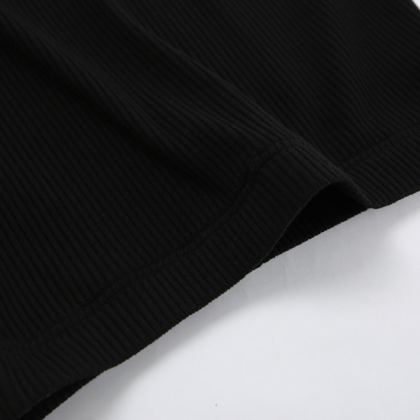 Black straight-cut slit knitted skirt - fashionable women's clothing