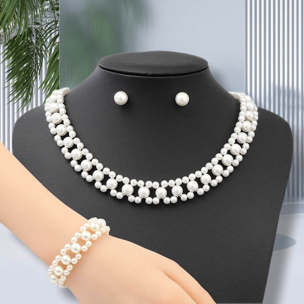 Diamond-studded floral faux pearl bracelet, earrings, and necklace set - fashionable, affordable luxury necklace jewelry pendant