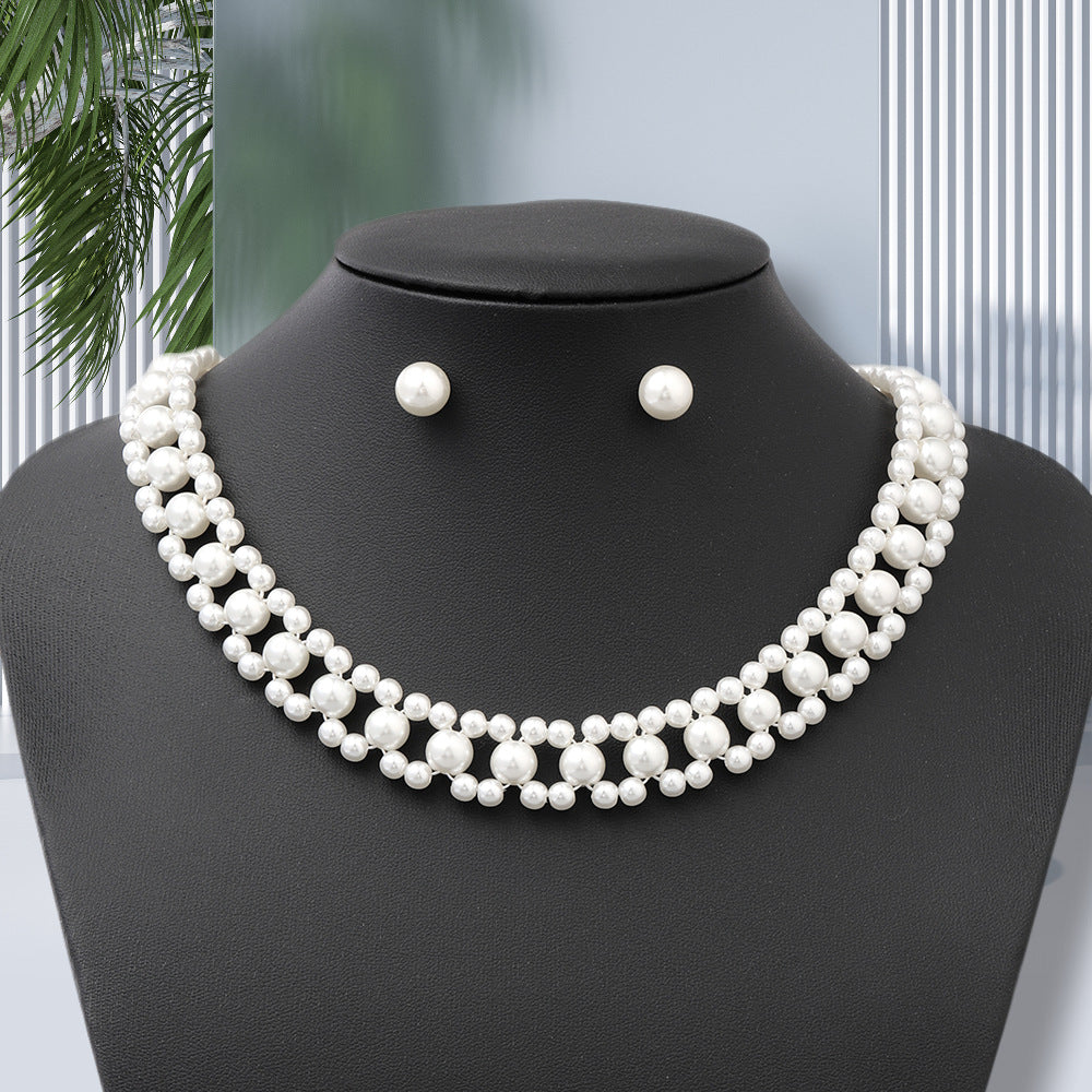 Diamond-studded floral faux pearl bracelet, earrings, and necklace set - fashionable, affordable luxury necklace jewelry pendant