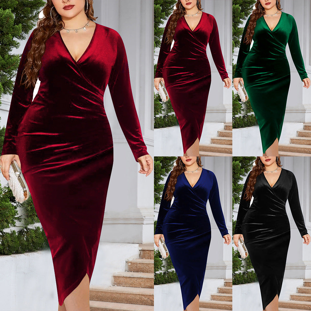 Plus-size women's long-sleeved velvet dress - Sexy pleated fitted deep V-neck party dress